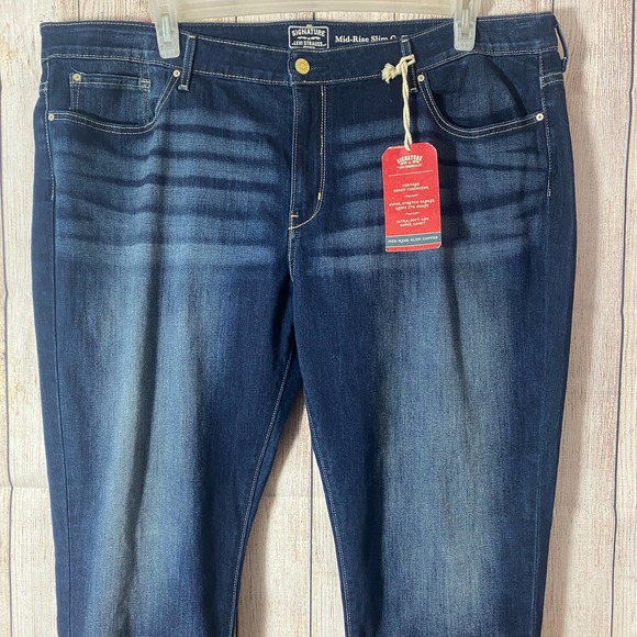 Signature Levis Gold Mid Rise Slim Cuffed Stretch Jeans NWT Size 24M 24 M - Picture 2 of 6